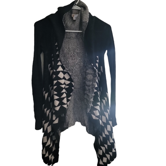 Mossimo Sweater - Picture 1 of 2